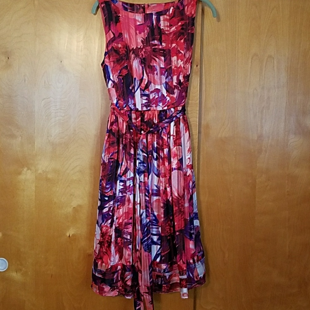 Floral Sleeveless Dress